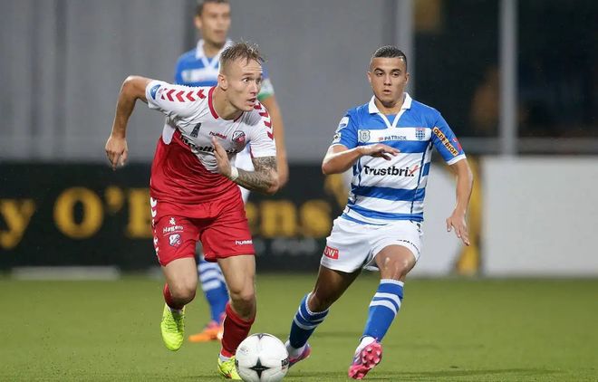 里夫斯在二 里夫斯在二